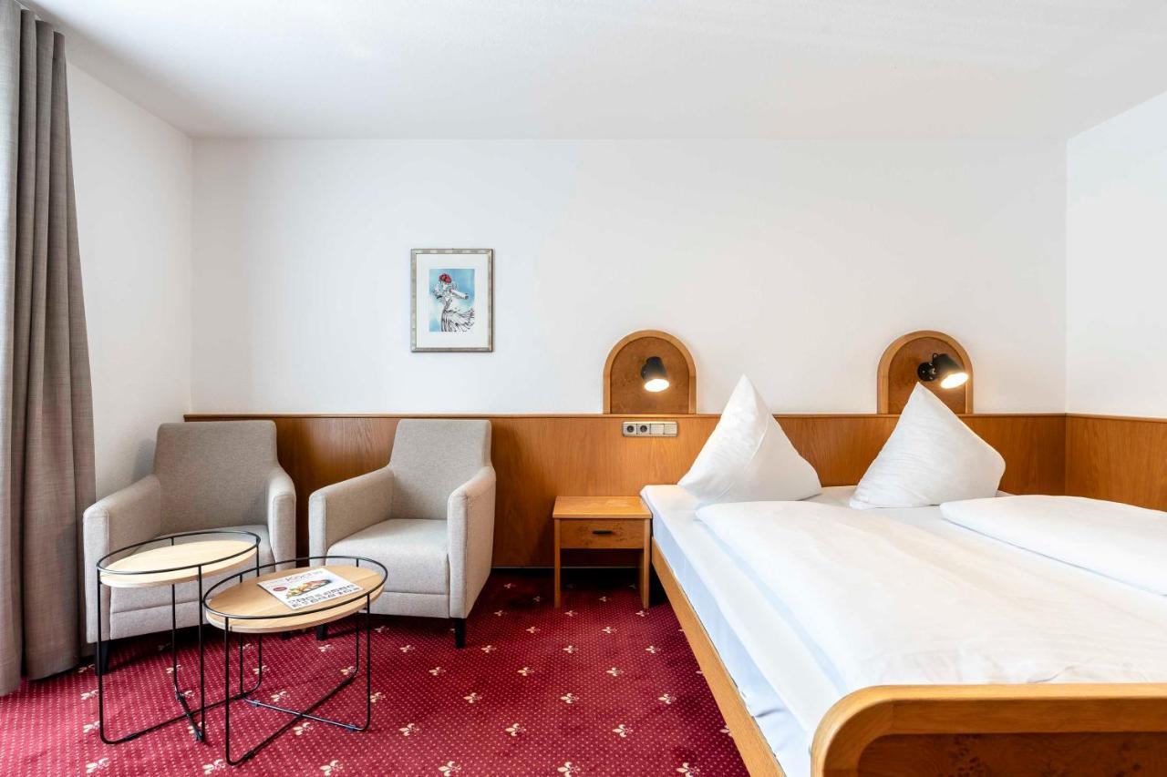 Hotel & Gasthaus Loewen 발드키르히 외부 사진