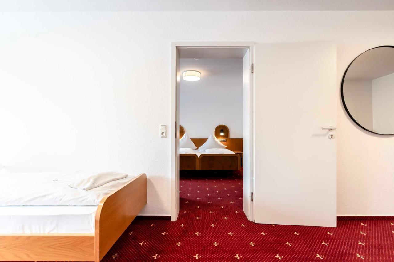 Hotel & Gasthaus Loewen 발드키르히 외부 사진