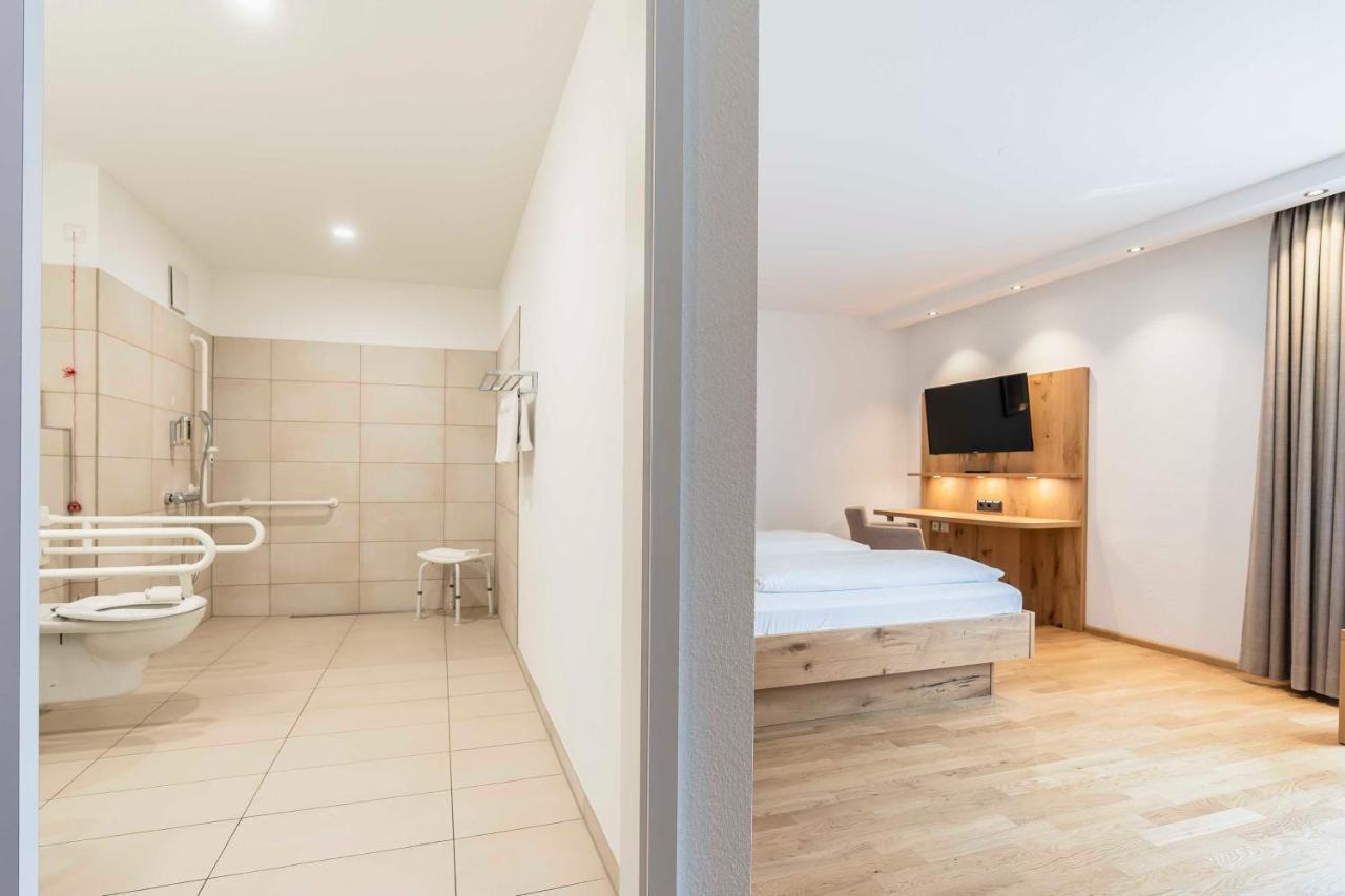 Hotel & Gasthaus Loewen 발드키르히 외부 사진