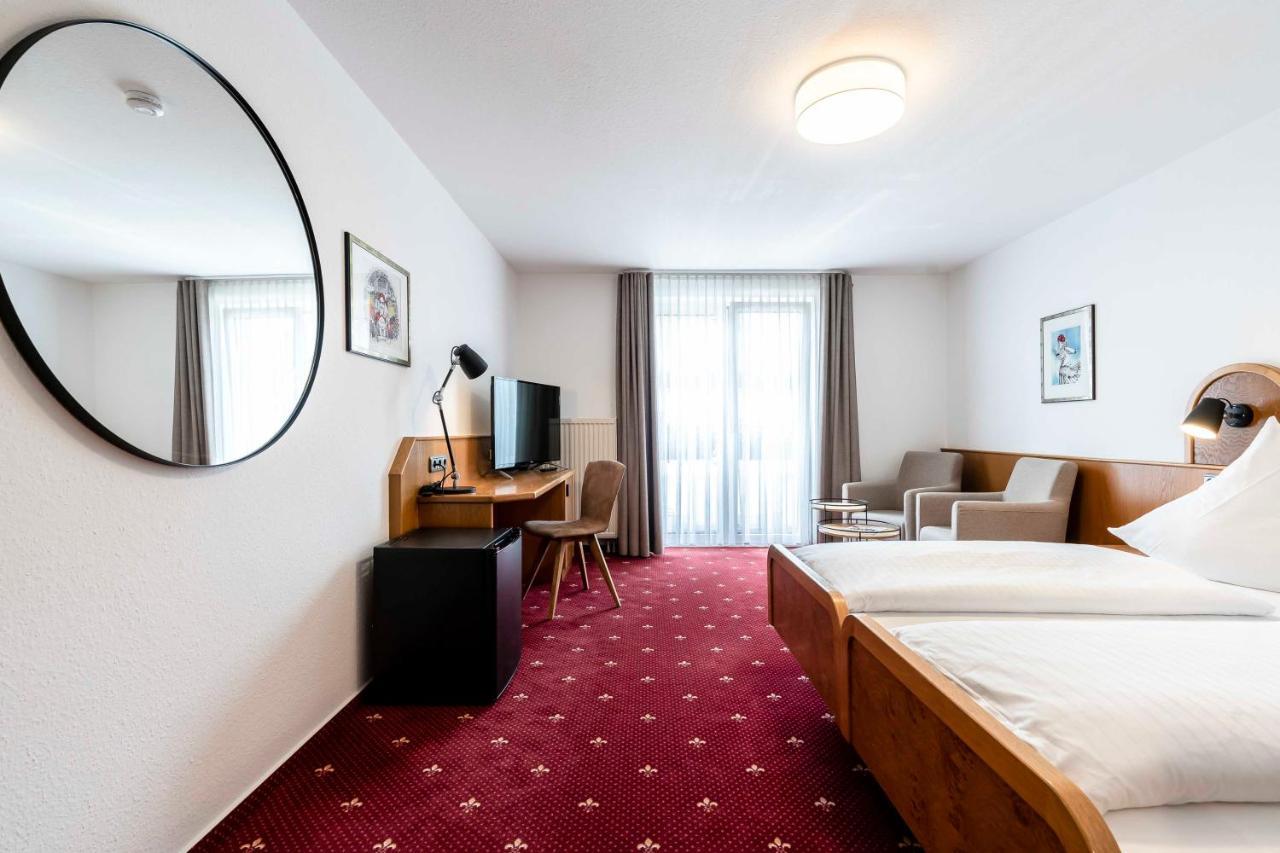 Hotel & Gasthaus Loewen 발드키르히 외부 사진