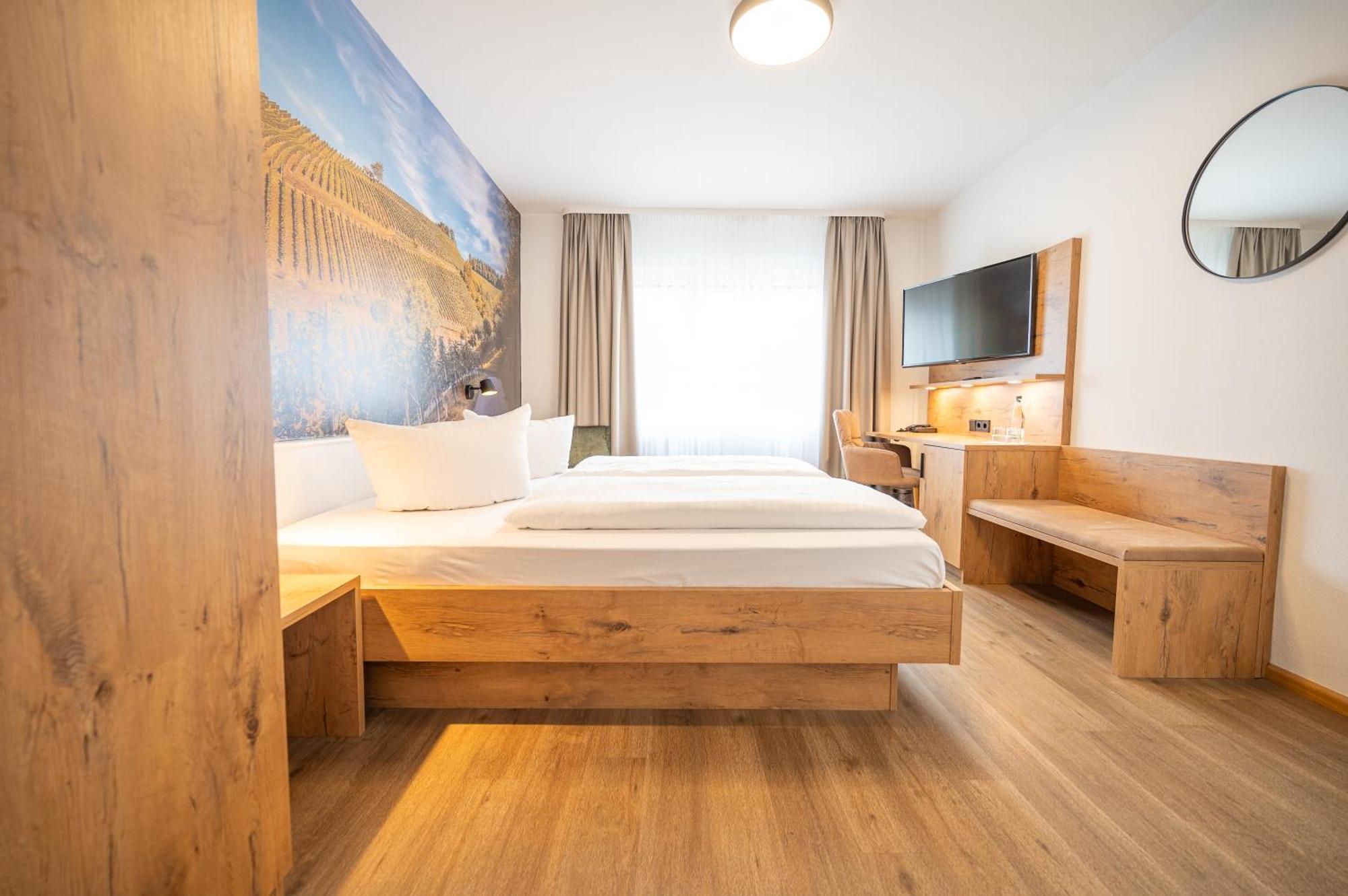 Hotel & Gasthaus Loewen 발드키르히 외부 사진