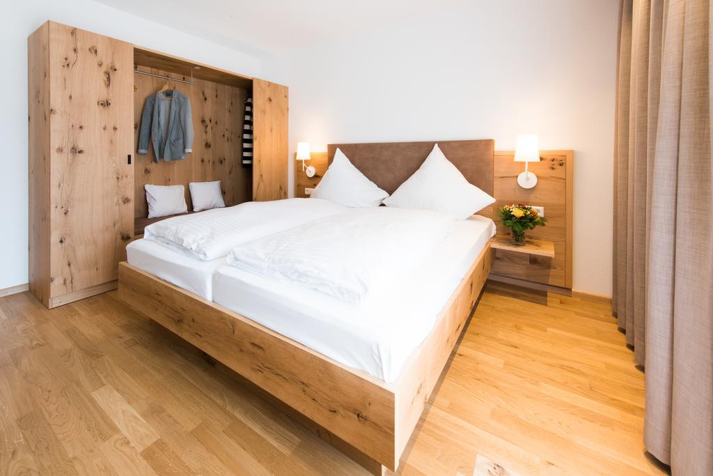 Hotel & Gasthaus Loewen 발드키르히 외부 사진