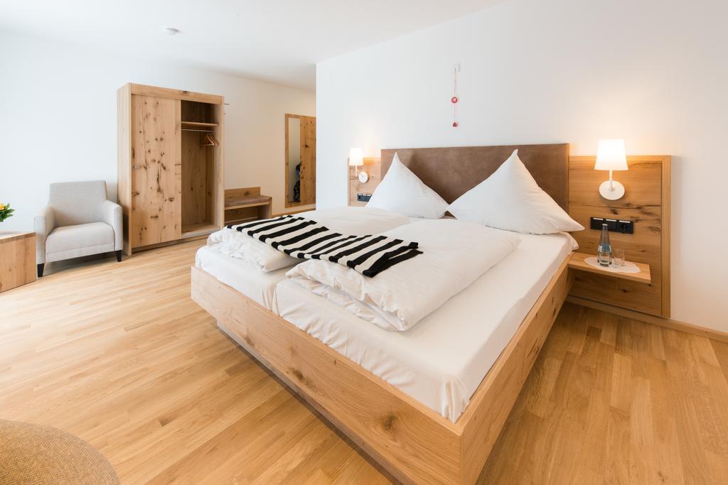 Hotel & Gasthaus Loewen 발드키르히 외부 사진