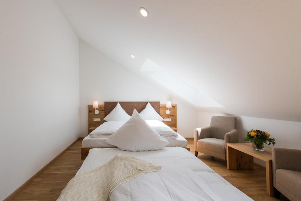 Hotel & Gasthaus Loewen 발드키르히 외부 사진